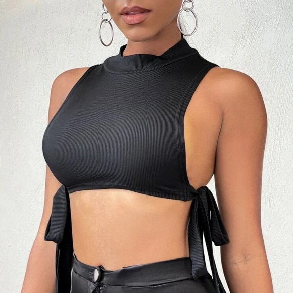 Cropped Tank - Picture 2 of 2